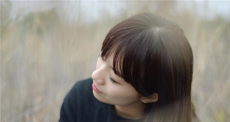 男生如何挽回女友，保持情绪稳定的高招（不让情绪失控，把握挽回机会的关键）