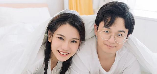 如何有效地挽回前男友？（15个步骤教你成功拯救感情）