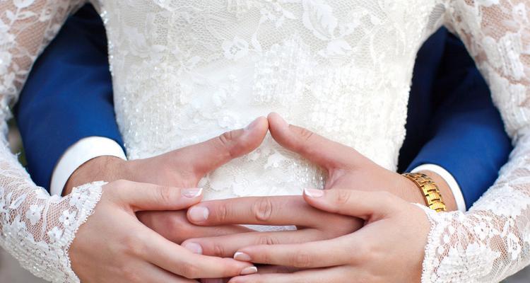 离婚后想复婚，如何挽回感情？（复婚需要的关键步骤及方法，让你重燃爱火）