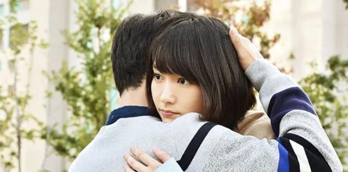 以女友出轨说分手，你该怎么做？（当信任被破坏，何去何从？）