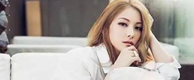 以聪明女人的方式处理男人出轨（掌握关键诀窍，让男人归回家中）