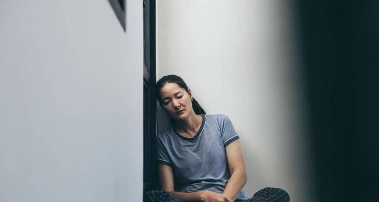 六十岁女人为何还要出轨？（探究六十岁女人心态变化与出轨原因，助你提高婚姻幸福指数）