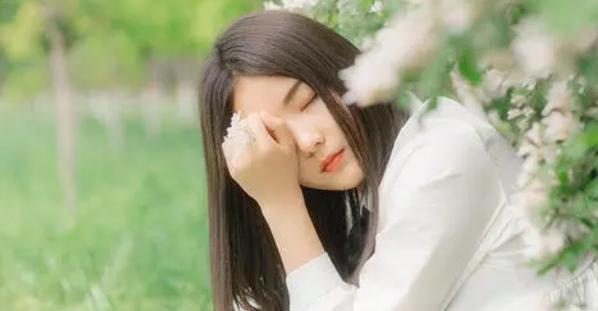 如何追回分手的射手座前任？（恋爱的技巧与心理分析，让你成功挽回爱情）