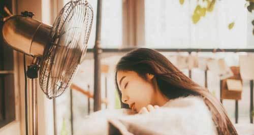 挽留女友，让分手变成美好回忆（如何有效应对女友频繁提出分手的情况）