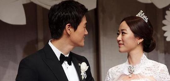 夫妻相处决定婚姻成败（以相互理解和尊重为基础的关系能持久不变）