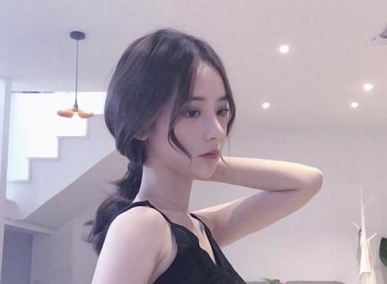 拒绝跪舔文化，以冷眼观爱（女性不能以男人的跪舔为主导，坚持自我独立）