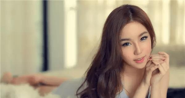 如何在精神出轨后挽回老公的心（重建信任，让爱重新燃起！）