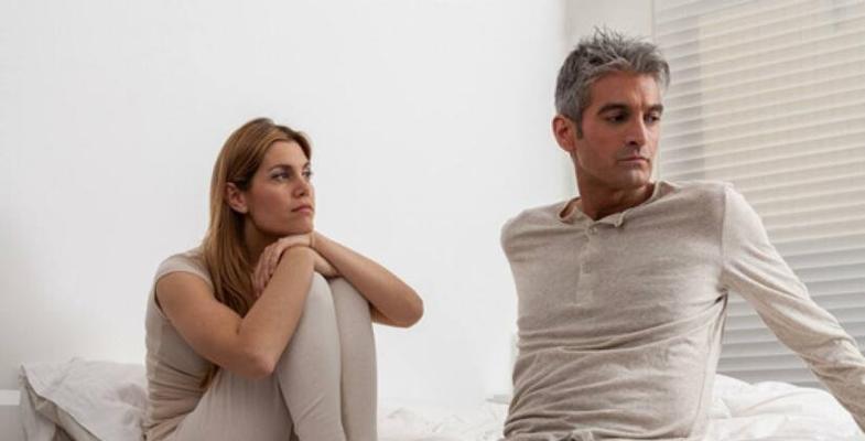 如何挽回婚姻中的出轨危机（恢复信任的关键步骤和方法）