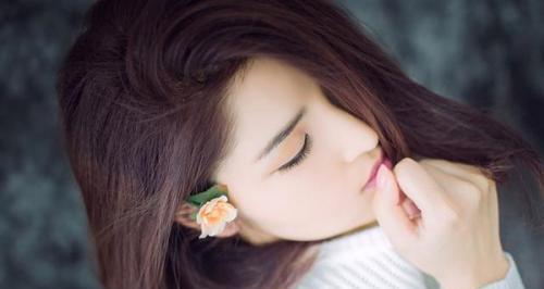 女人情商提升秘籍（以自我认知为关键，教你15种方法实现情商提升）
