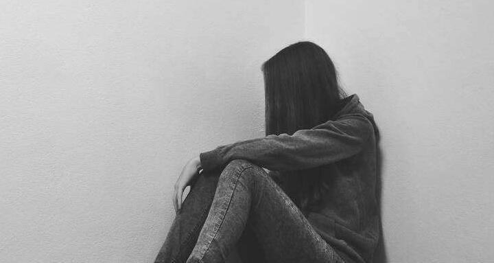 分手了怎么挽回男友？（15个有效招数帮你赢回他的心）