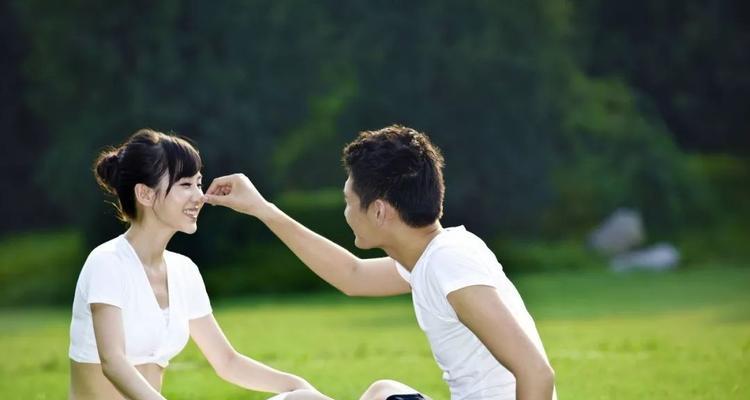 如何挽回失去的爱情？（分手后如何重拾感情，让爱情回到曾经？）