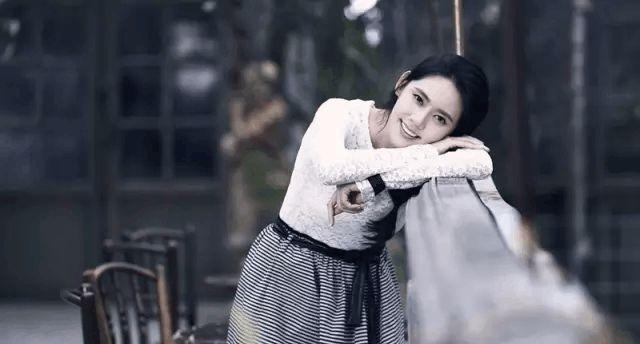 女友出轨，心灵有坎（探索女友劈腿的心理原因与解决方法，应对挫折和心理创伤）