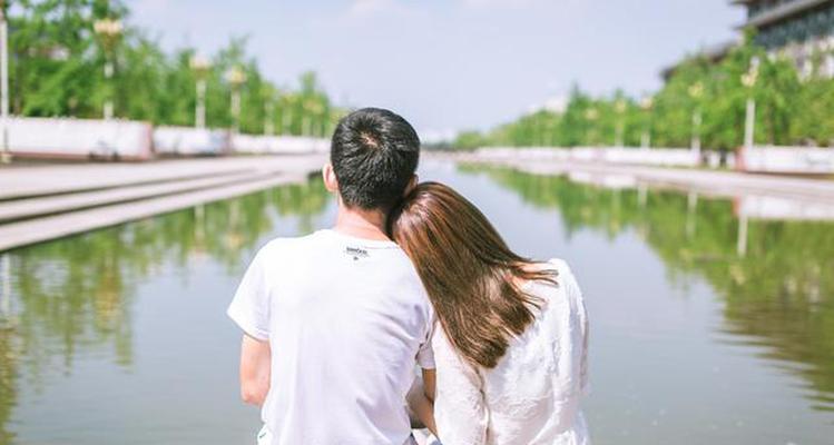 摩羯座如何挽回分手女友？（从分手原因入手，多方面努力赢回她的心）