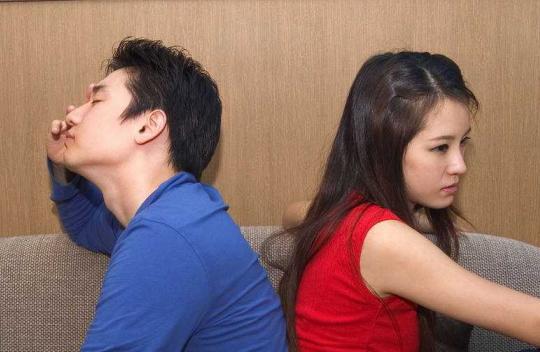 离婚后意外怀孕，如何面对？（应对压力，做出正确的选择）