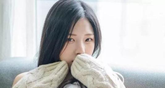 如何巧妙绕过女生聊天发问号（用这些技巧让聊天不再冷场，提高你的沟通技能）