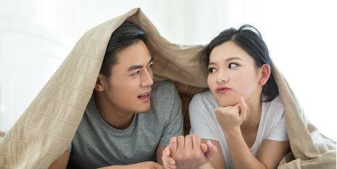 如何挽回婚姻中的出轨？（从自身改变开始，重建信任和感情）