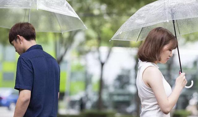 如何挽回女生的心（15个绝招让你轻松成功挽回女生的心）