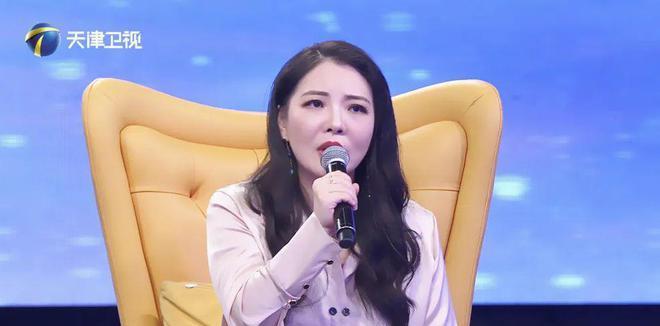 守护爱情，拒绝第三者插足（如何应对恋爱中的第三者？拒绝沦为备胎的关键）