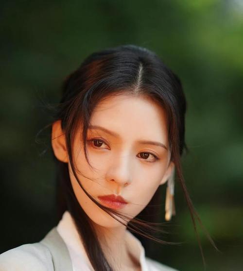 如何应对女友喜欢冷战的情感危机？（掌握这些妙计，让你的感情事业更顺利！）