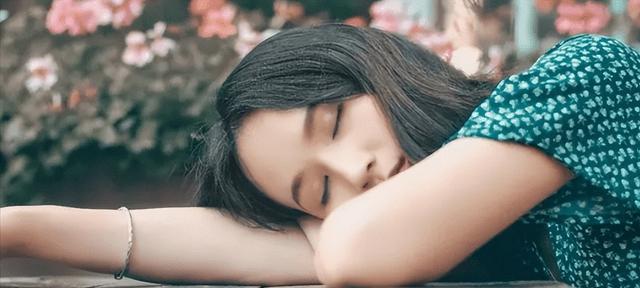 大龄单身女人（该将就还是讲究？——对大龄单身女人的思考）