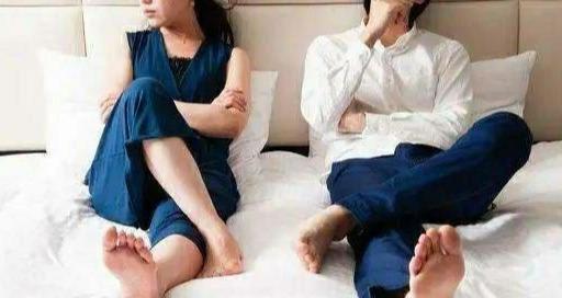 如何处理女友想结婚却我未准备好的问题（面对恋爱关系中的重大决定，如何做出明智的选择）
