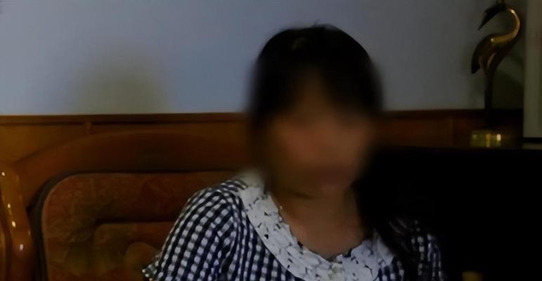 老公和女同事出轨怎么办？（如何应对婚姻危机，挽救家庭关系）