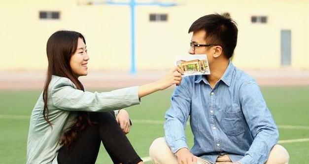 大学生恋爱心理剖析（如何健康地经营一段大学恋情）