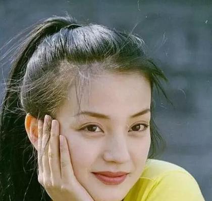 当年小燕子赵薇，她的青春与荣耀（追忆经典，重温记忆）